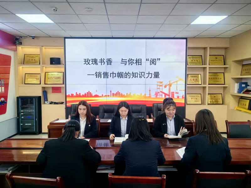 231745375481993767.jpeg 女工阅读1.jpg